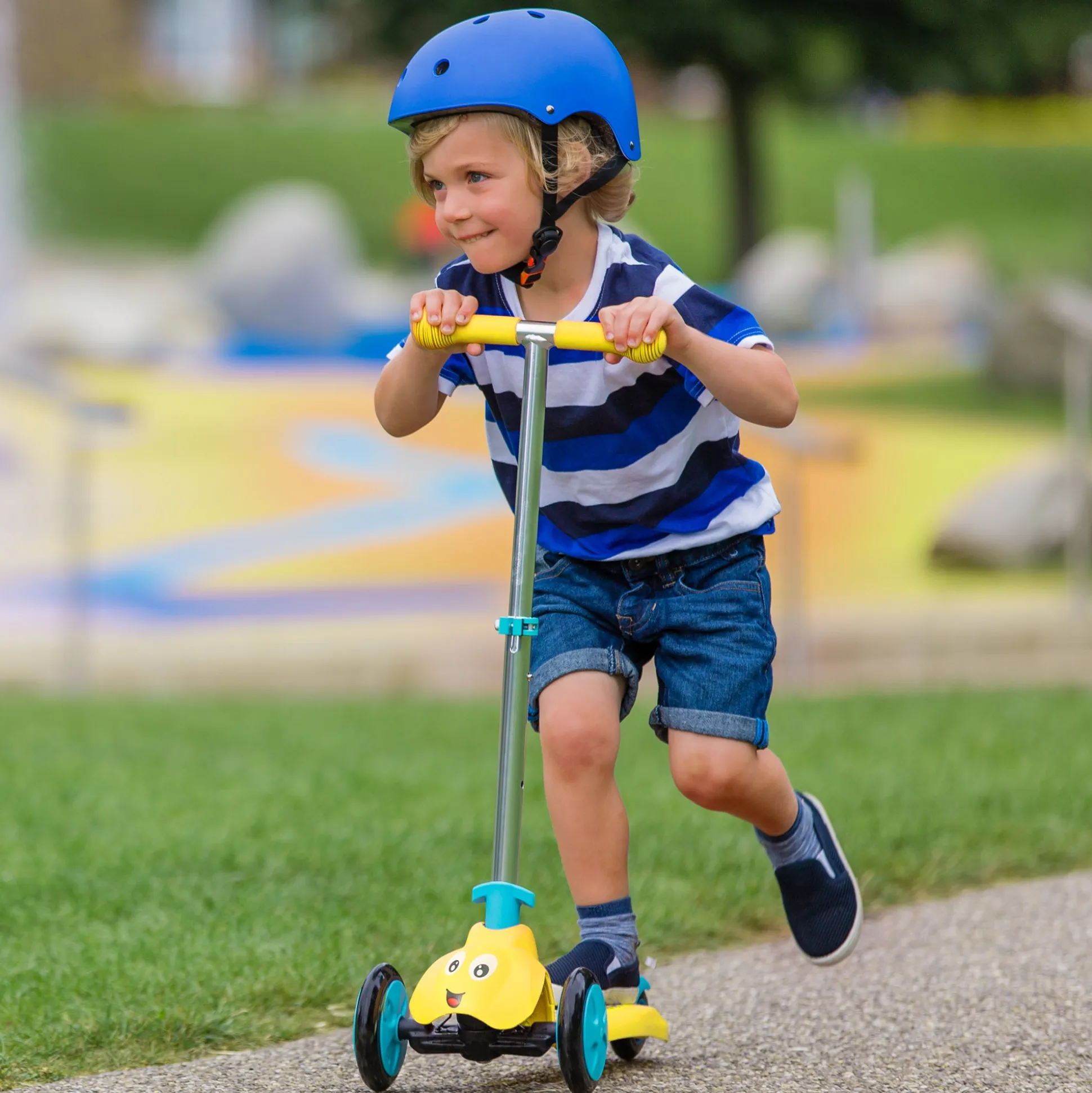 Scootiebug Bumble Foldable Ride On Scooter